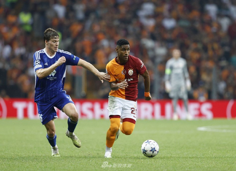 詹姆斯在2 詹姆斯在2